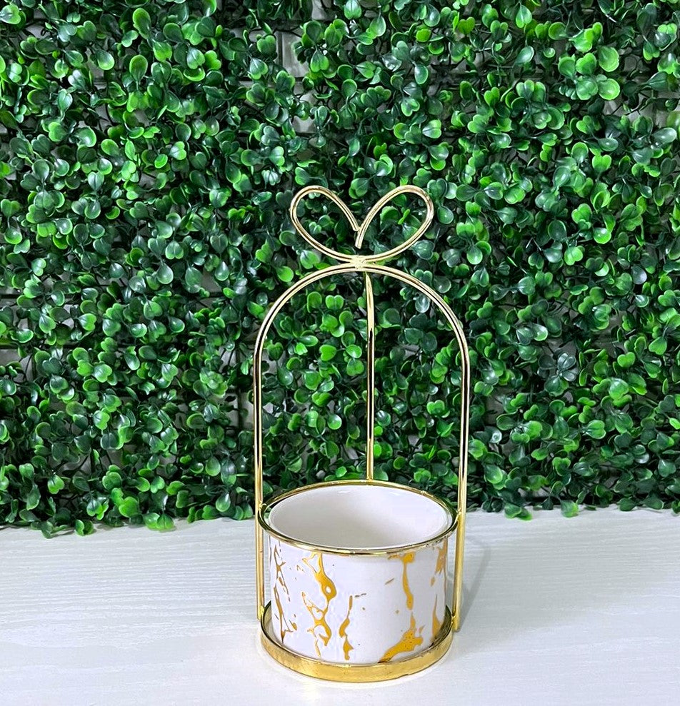 Vaso de Ceramica Tripé Laço em Metal Dourado 20x9,5cm Flores Plantas