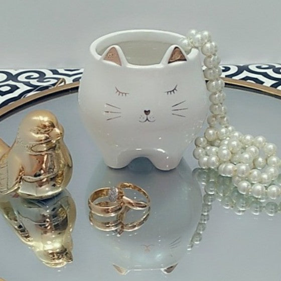 Vaso Cachepot Gatinho Branco e Dourado ou Porta Sabonete Liquido em Porcelana Perfeita Decoração