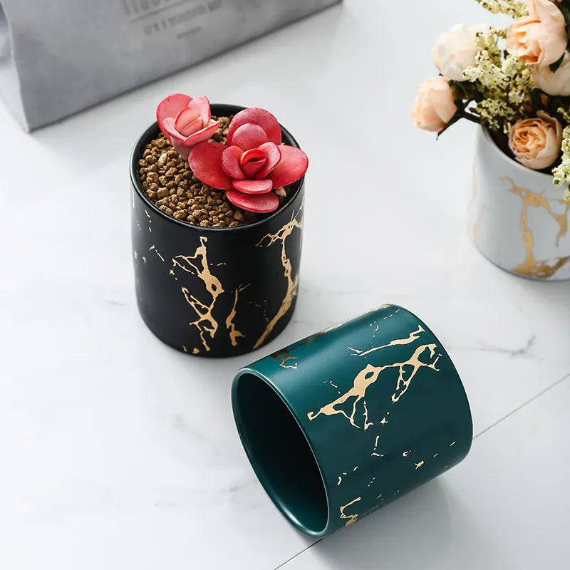 Vaso de Ceramica Decorativo Tripé em Metal Dourado Flores Plantas